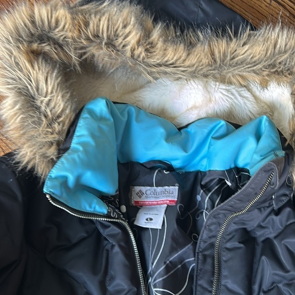 Women's Black Winter Jacket with Fur Hood - Picture 2 of 5